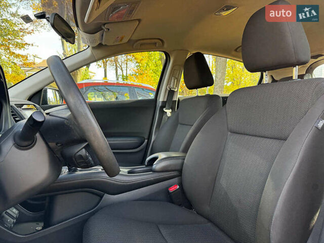 Черный Хонда ХРВ, объемом двигателя 1.8 л и пробегом 92 тыс. км за 16640 $, фото 15 на Automoto.ua