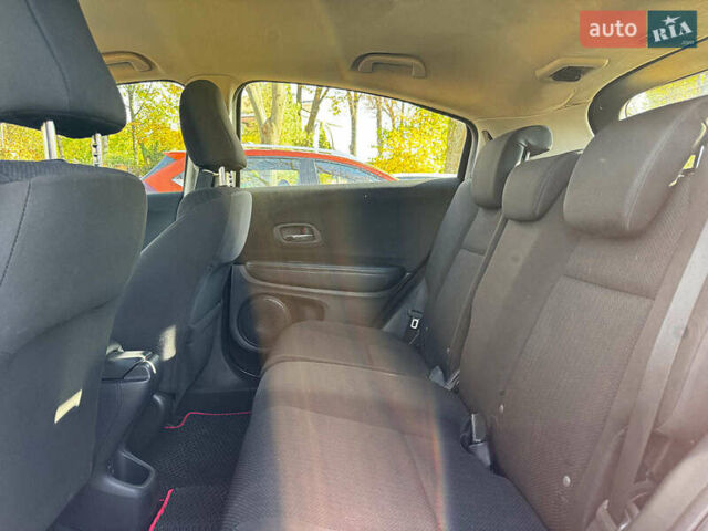 Черный Хонда ХРВ, объемом двигателя 1.8 л и пробегом 92 тыс. км за 16640 $, фото 17 на Automoto.ua