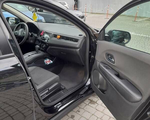 Черный Хонда ХРВ, объемом двигателя 1.8 л и пробегом 90 тыс. км за 15555 $, фото 8 на Automoto.ua