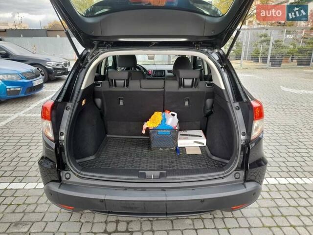 Черный Хонда ХРВ, объемом двигателя 1.8 л и пробегом 90 тыс. км за 15555 $, фото 6 на Automoto.ua