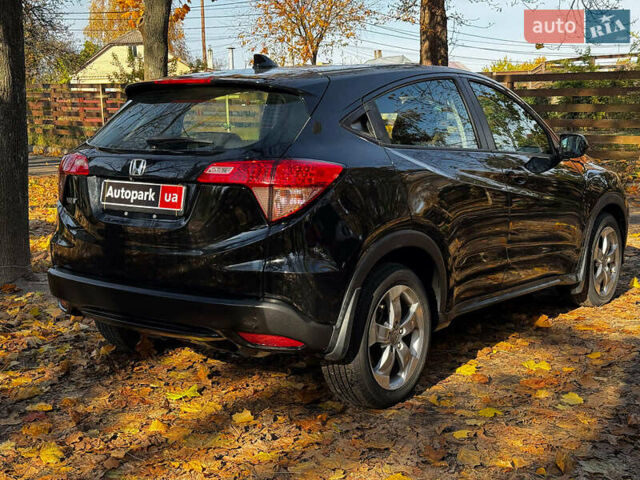 Черный Хонда ХРВ, объемом двигателя 1.8 л и пробегом 92 тыс. км за 16640 $, фото 4 на Automoto.ua