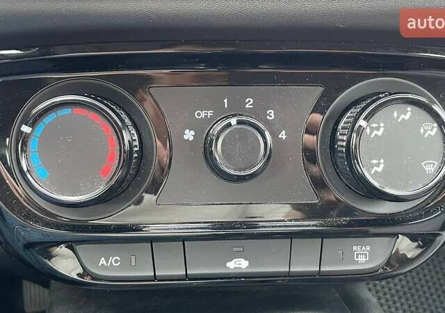 Черный Хонда ХРВ, объемом двигателя 1.8 л и пробегом 86 тыс. км за 16990 $, фото 19 на Automoto.ua