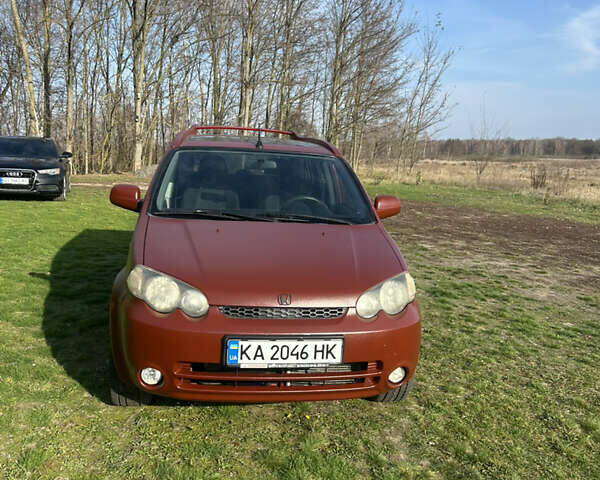 Красный Хонда ХРВ, объемом двигателя 1.6 л и пробегом 206 тыс. км за 4400 $, фото 1 на Automoto.ua