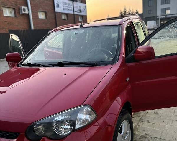 Красный Хонда ХРВ, объемом двигателя 1.59 л и пробегом 179 тыс. км за 5200 $, фото 3 на Automoto.ua