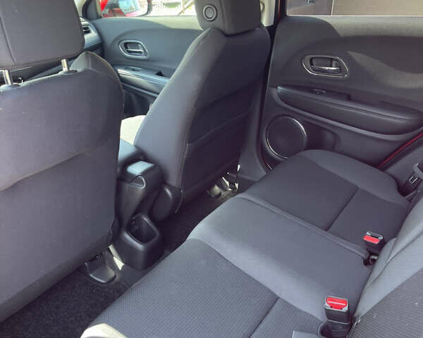 Красный Хонда ХРВ, объемом двигателя 1.5 л и пробегом 60 тыс. км за 18500 $, фото 10 на Automoto.ua