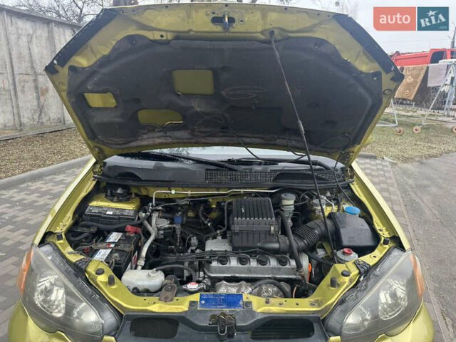 Желтый Хонда ХРВ, объемом двигателя 1.59 л и пробегом 217 тыс. км за 4500 $, фото 31 на Automoto.ua