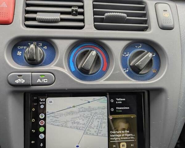 Желтый Хонда ХРВ, объемом двигателя 1.59 л и пробегом 335 тыс. км за 3000 $, фото 11 на Automoto.ua