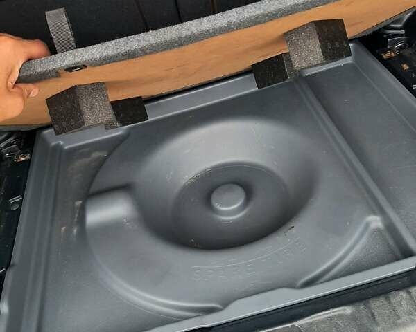 Серый Хонда ХРВ, объемом двигателя 1.6 л и пробегом 210 тыс. км за 6000 $, фото 6 на Automoto.ua