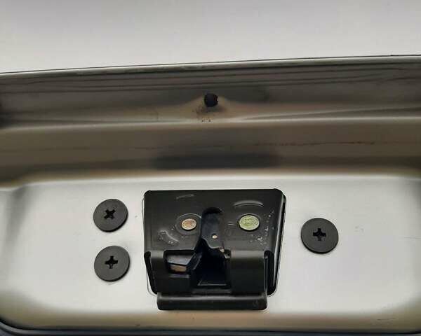 Серый Хонда ХРВ, объемом двигателя 1.6 л и пробегом 210 тыс. км за 6000 $, фото 8 на Automoto.ua