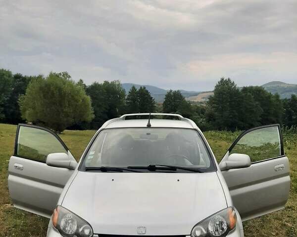 Серый Хонда ХРВ, объемом двигателя 1.6 л и пробегом 210 тыс. км за 6000 $, фото 1 на Automoto.ua