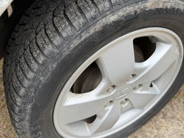 Серый Хонда ХРВ, объемом двигателя 1.6 л и пробегом 225 тыс. км за 4950 $, фото 13 на Automoto.ua