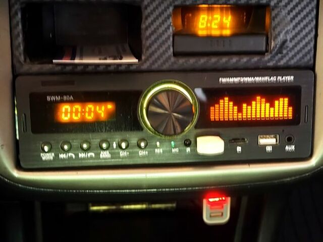 Серый Хонда ХРВ, объемом двигателя 1.6 л и пробегом 306 тыс. км за 5200 $, фото 5 на Automoto.ua