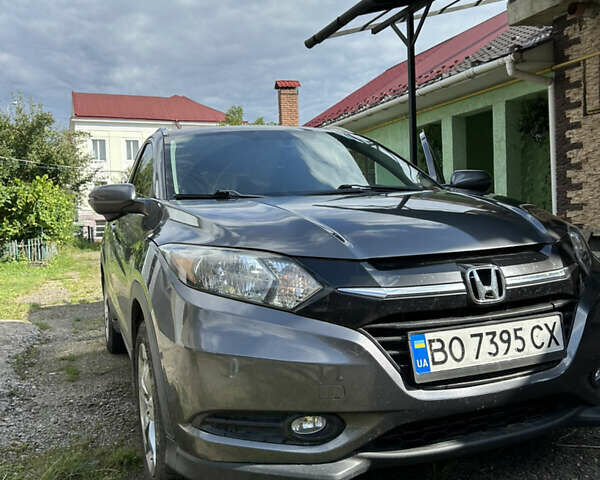 Серый Хонда ХРВ, объемом двигателя 1.8 л и пробегом 150 тыс. км за 13000 $, фото 1 на Automoto.ua