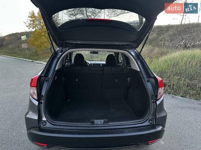 Серый Хонда ХРВ, объемом двигателя 1.8 л и пробегом 135 тыс. км за 14700 $, фото 29 на Automoto.ua