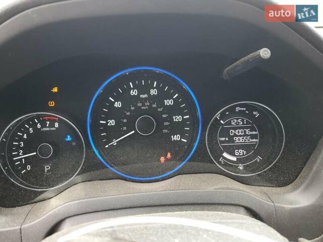 Серый Хонда ХРВ, объемом двигателя 1.8 л и пробегом 64 тыс. км за 1700 $, фото 8 на Automoto.ua