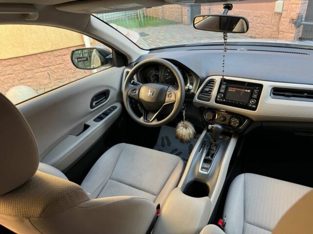 Серый Хонда ХРВ, объемом двигателя 1.8 л и пробегом 99 тыс. км за 13900 $, фото 4 на Automoto.ua