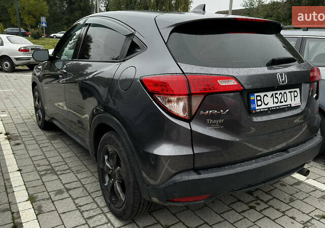 Серый Хонда ХРВ, объемом двигателя 1.8 л и пробегом 190 тыс. км за 15500 $, фото 4 на Automoto.ua