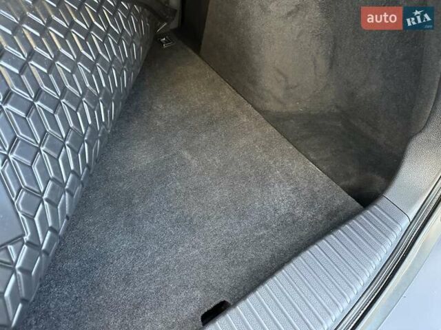 Серый Хонда ХРВ, объемом двигателя 1.8 л и пробегом 135 тыс. км за 12500 $, фото 41 на Automoto.ua