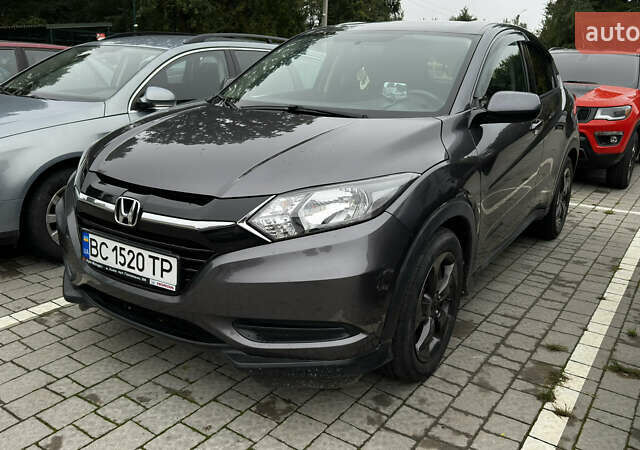 Серый Хонда ХРВ, объемом двигателя 1.8 л и пробегом 190 тыс. км за 15500 $, фото 1 на Automoto.ua