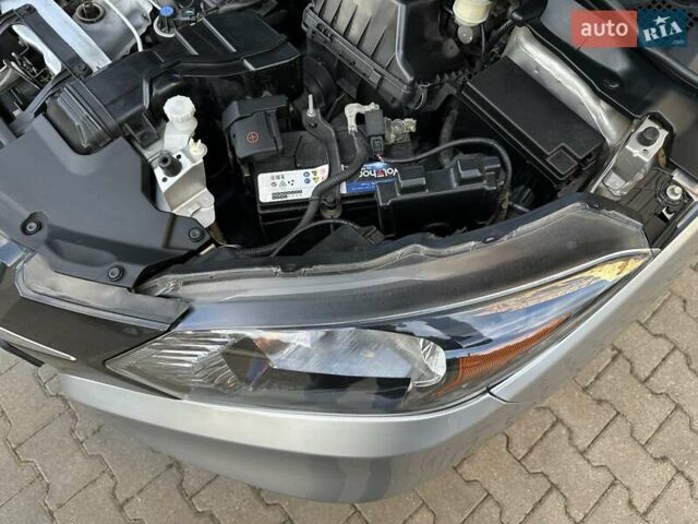 Серый Хонда ХРВ, объемом двигателя 1.8 л и пробегом 135 тыс. км за 12500 $, фото 45 на Automoto.ua