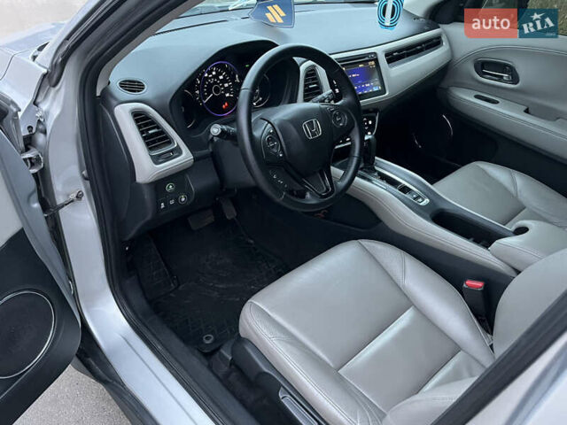 Серый Хонда ХРВ, объемом двигателя 1.8 л и пробегом 117 тыс. км за 14500 $, фото 8 на Automoto.ua