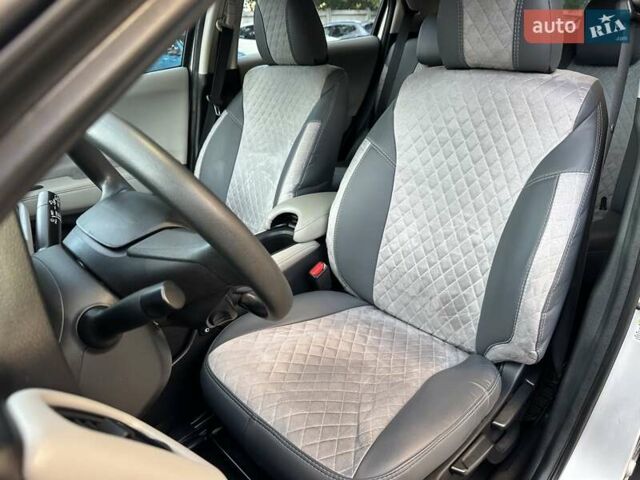 Серый Хонда ХРВ, объемом двигателя 1.8 л и пробегом 135 тыс. км за 12500 $, фото 25 на Automoto.ua