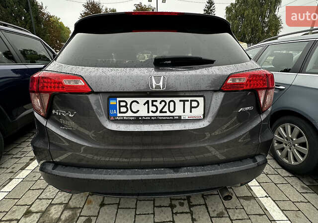 Серый Хонда ХРВ, объемом двигателя 1.8 л и пробегом 190 тыс. км за 15500 $, фото 3 на Automoto.ua
