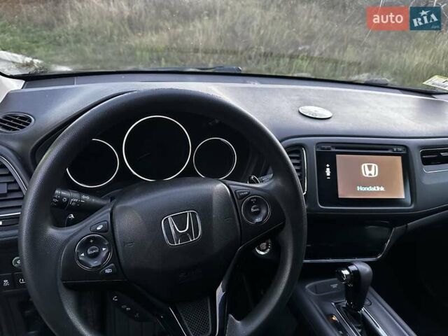 Серый Хонда ХРВ, объемом двигателя 1.8 л и пробегом 135 тыс. км за 14700 $, фото 19 на Automoto.ua