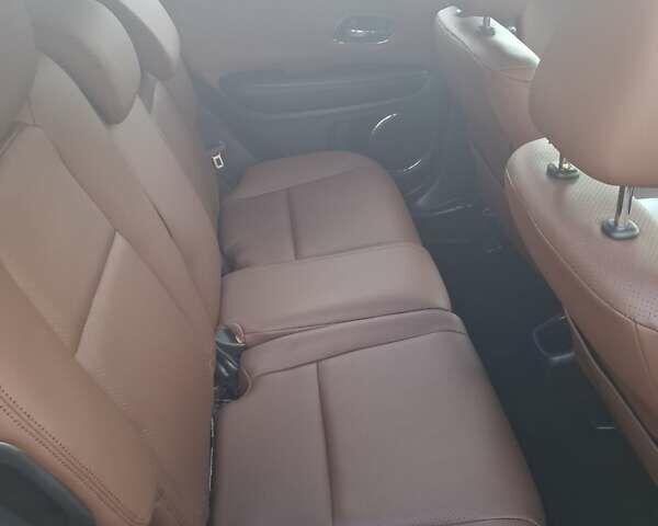 Серый Хонда ХРВ, объемом двигателя 1.8 л и пробегом 236 тыс. км за 15500 $, фото 3 на Automoto.ua