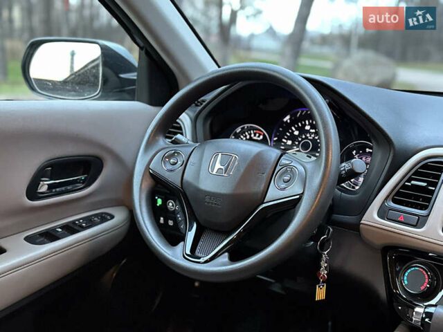 Серый Хонда ХРВ, объемом двигателя 1.8 л и пробегом 88 тыс. км за 12700 $, фото 19 на Automoto.ua