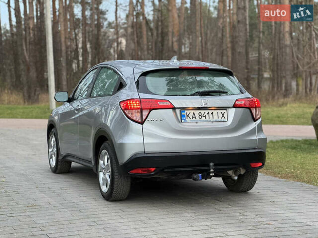 Серый Хонда ХРВ, объемом двигателя 1.8 л и пробегом 88 тыс. км за 12700 $, фото 14 на Automoto.ua