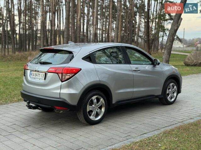 Серый Хонда ХРВ, объемом двигателя 1.8 л и пробегом 88 тыс. км за 12700 $, фото 10 на Automoto.ua