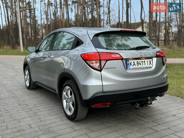 Серый Хонда ХРВ, объемом двигателя 1.8 л и пробегом 88 тыс. км за 12700 $, фото 4 на Automoto.ua