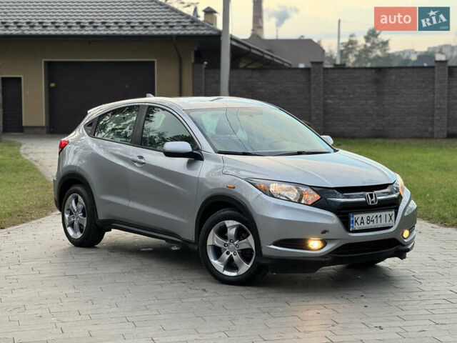 Серый Хонда ХРВ, объемом двигателя 1.8 л и пробегом 88 тыс. км за 12700 $, фото 3 на Automoto.ua