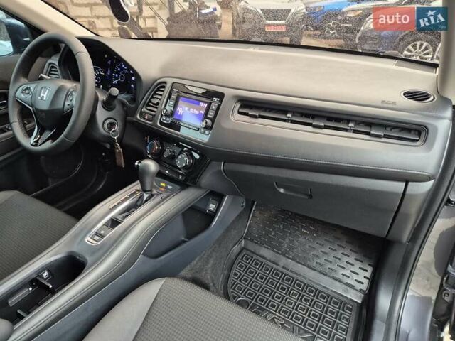 Сірий Хонда ХРВ, об'ємом двигуна 1.8 л та пробігом 151 тис. км за 16300 $, фото 19 на Automoto.ua