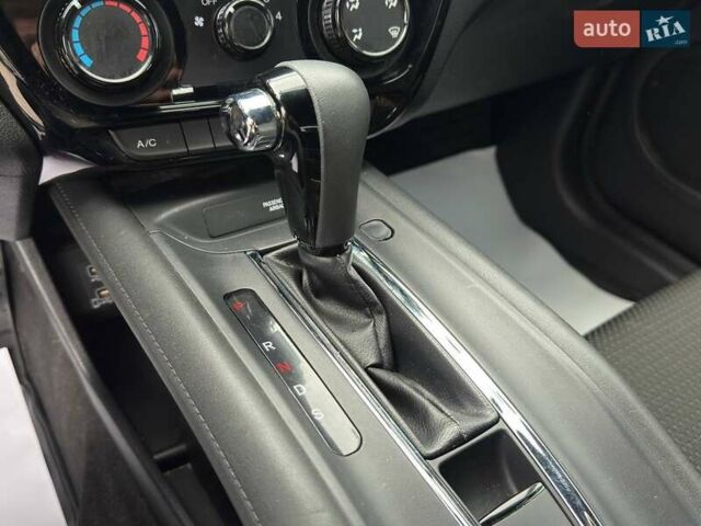 Сірий Хонда ХРВ, об'ємом двигуна 1.8 л та пробігом 85 тис. км за 16800 $, фото 11 на Automoto.ua