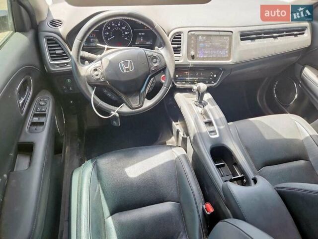 Серый Хонда ХРВ, объемом двигателя 1.8 л и пробегом 128 тыс. км за 4200 $, фото 7 на Automoto.ua