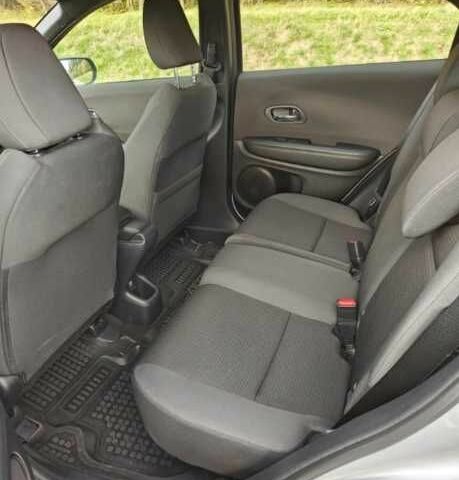 Сірий Хонда ХРВ, об'ємом двигуна 1.8 л та пробігом 75 тис. км за 14200 $, фото 9 на Automoto.ua