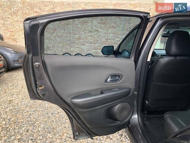 Серый Хонда ХРВ, объемом двигателя 1.8 л и пробегом 132 тыс. км за 16999 $, фото 14 на Automoto.ua