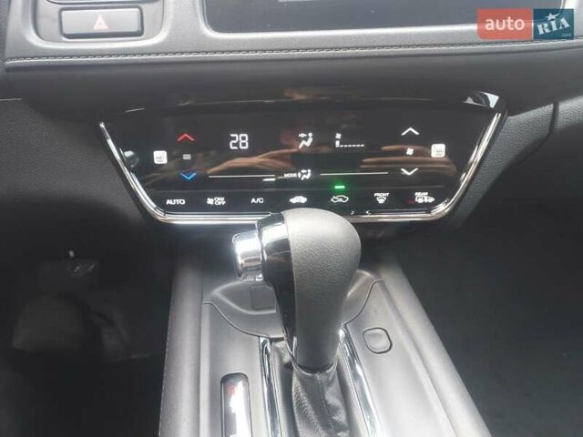 Сірий Хонда ХРВ, об'ємом двигуна 1.8 л та пробігом 110 тис. км за 14500 $, фото 6 на Automoto.ua