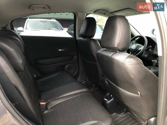 Серый Хонда ХРВ, объемом двигателя 1.8 л и пробегом 132 тыс. км за 16999 $, фото 9 на Automoto.ua