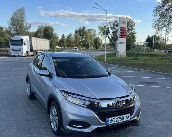 Серый Хонда ХРВ, объемом двигателя 1.8 л и пробегом 17 тыс. км за 19999 $, фото 3 на Automoto.ua