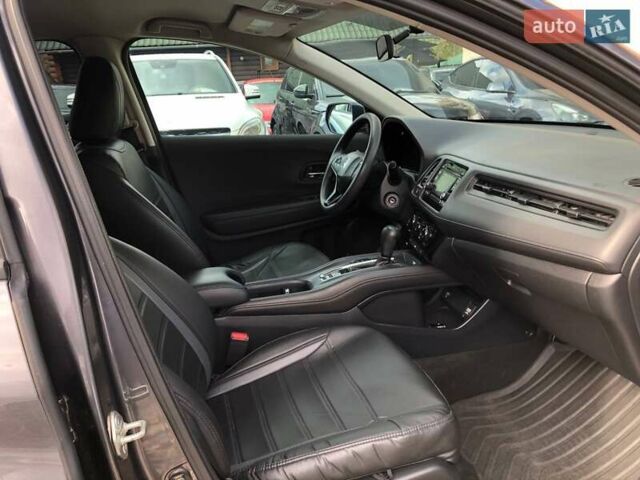 Серый Хонда ХРВ, объемом двигателя 1.8 л и пробегом 132 тыс. км за 16999 $, фото 8 на Automoto.ua