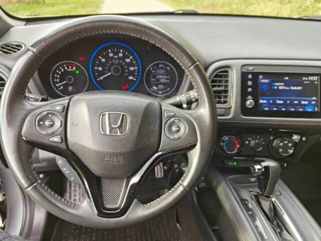 Серый Хонда ХРВ, объемом двигателя 1.8 л и пробегом 75 тыс. км за 14200 $, фото 6 на Automoto.ua