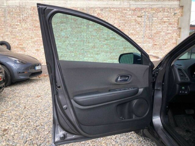 Серый Хонда ХРВ, объемом двигателя 1.8 л и пробегом 132 тыс. км за 16999 $, фото 13 на Automoto.ua