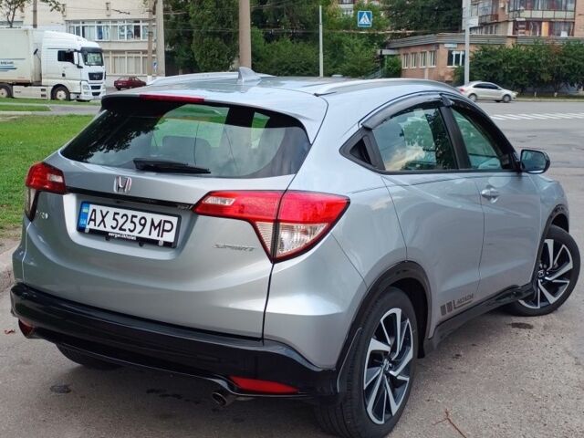 Сірий Хонда ХРВ, об'ємом двигуна 1.8 л та пробігом 40 тис. км за 17900 $, фото 3 на Automoto.ua