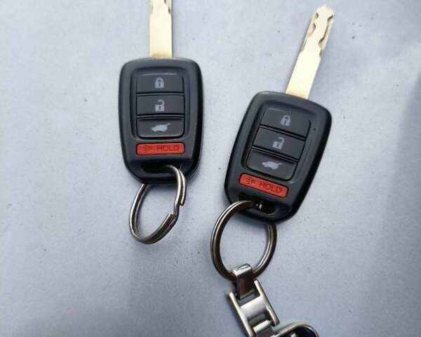 Серый Хонда ХРВ, объемом двигателя 1.8 л и пробегом 43 тыс. км за 19500 $, фото 3 на Automoto.ua