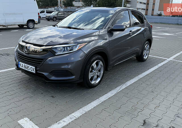 Серый Хонда ХРВ, объемом двигателя 1.8 л и пробегом 92 тыс. км за 15000 $, фото 10 на Automoto.ua