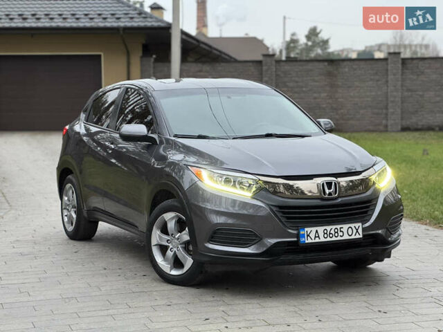 Серый Хонда ХРВ, объемом двигателя 1.8 л и пробегом 98 тыс. км за 15700 $, фото 1 на Automoto.ua