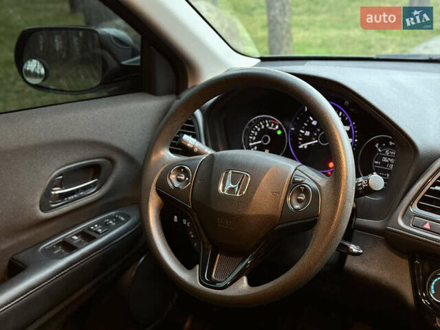 Серый Хонда ХРВ, объемом двигателя 1.8 л и пробегом 98 тыс. км за 15700 $, фото 18 на Automoto.ua